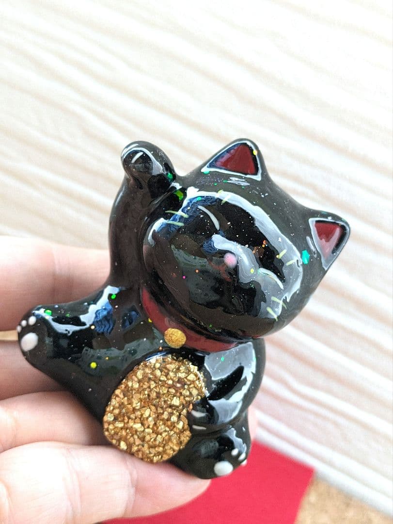 まっくろくろのまねきねこ形オルゴナイト☆ - メルカリ