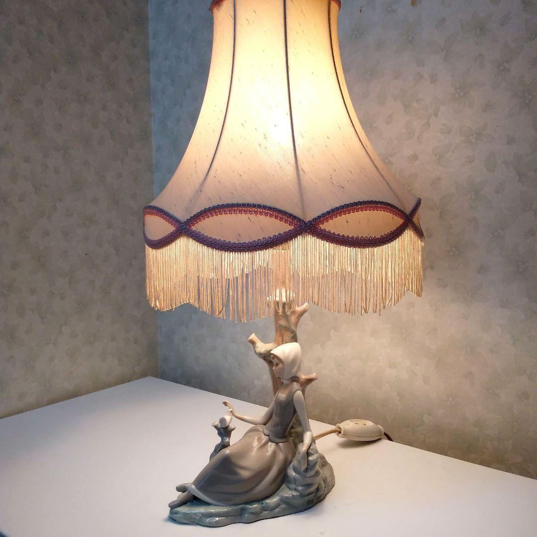 激レア❤リヤドロ　LLADRO ランプ　リヤドロランプ　鳩と少女　フィギュリン