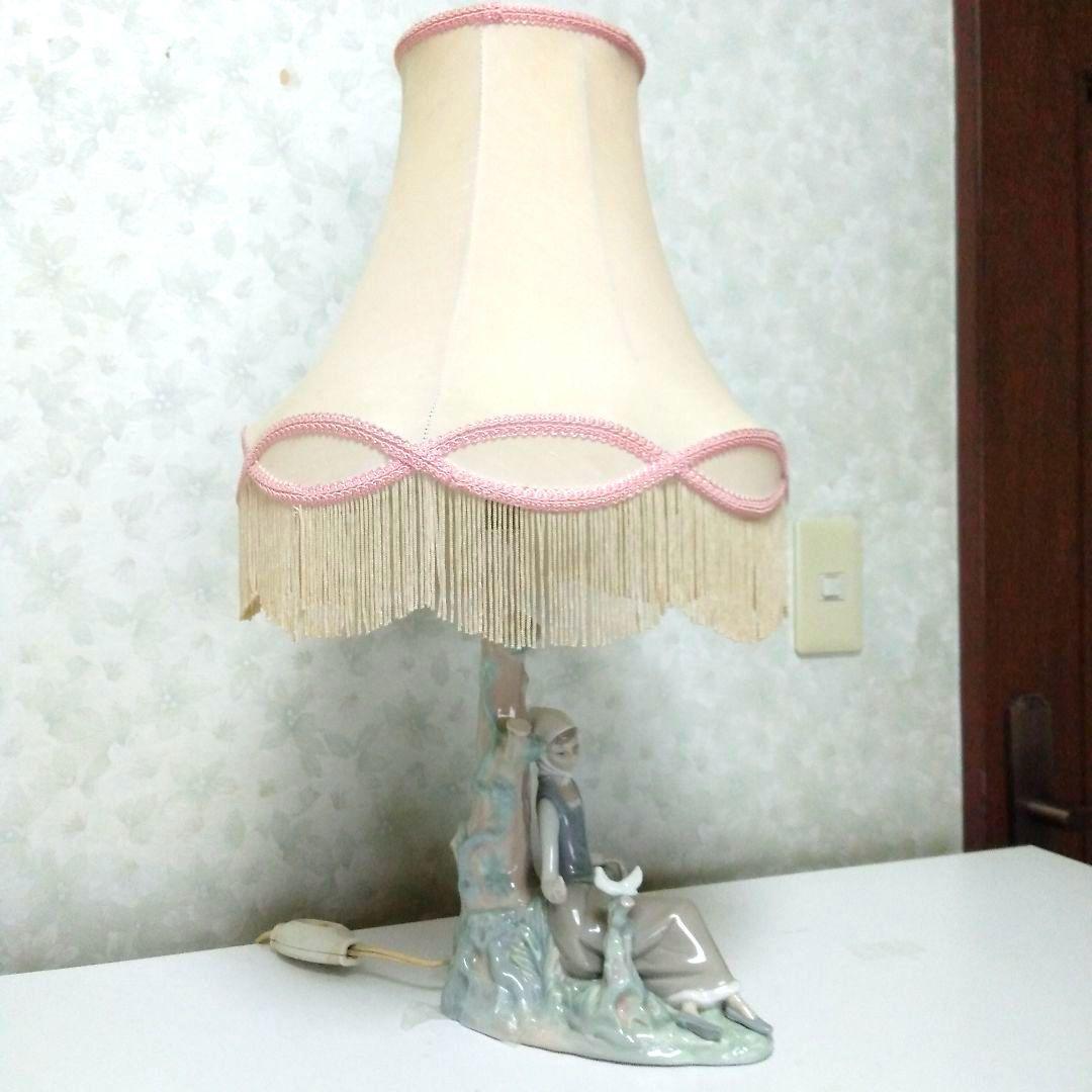 激レア❤リヤドロ　LLADRO ランプ　リヤドロランプ　鳩と少女　フィギュリン