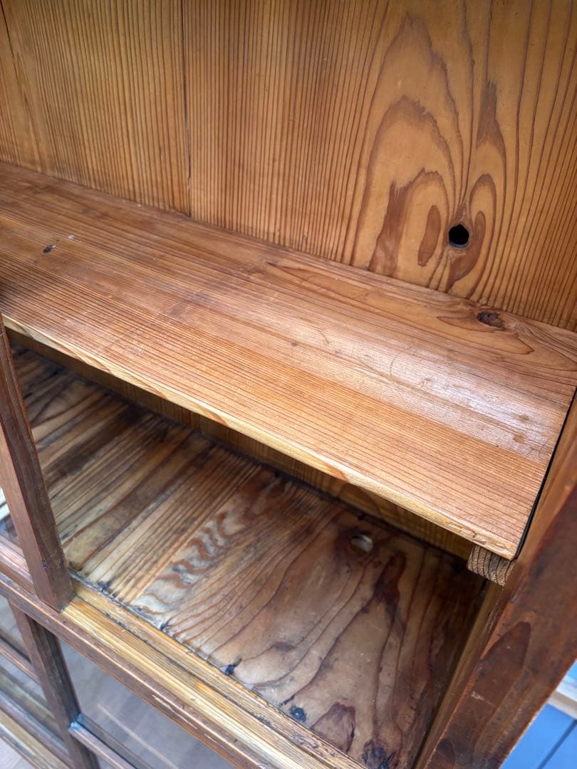 日本の古家具 ゆらガラス 戸棚 飾り棚 コレクションケース 本棚 古道具