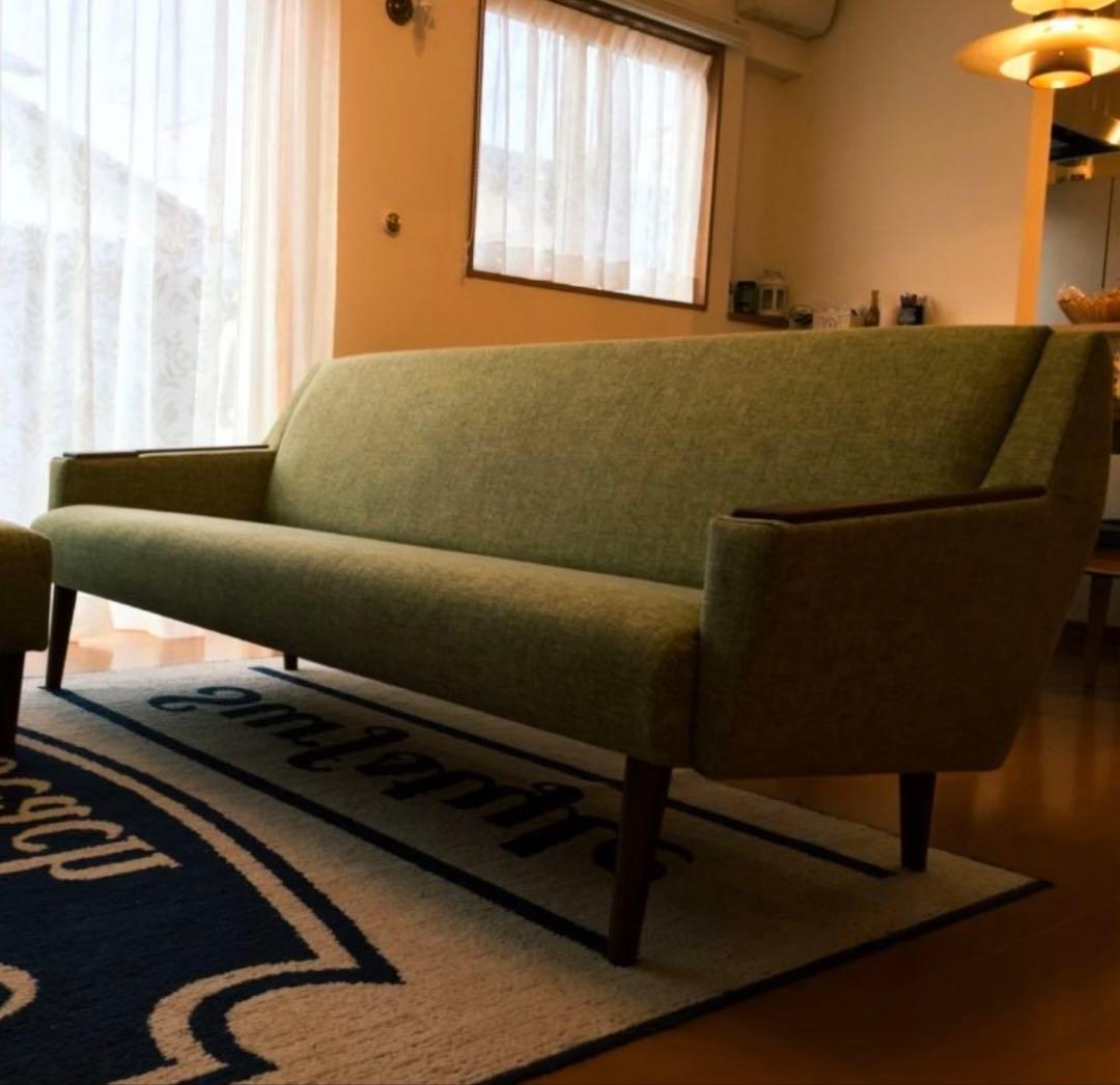 北欧デザイン　ソファ　3人掛け　ウォールナット