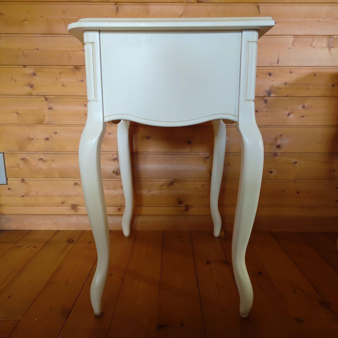 【LAURA ASHLEY】プロバンセル ベッドサイドテーブル ①