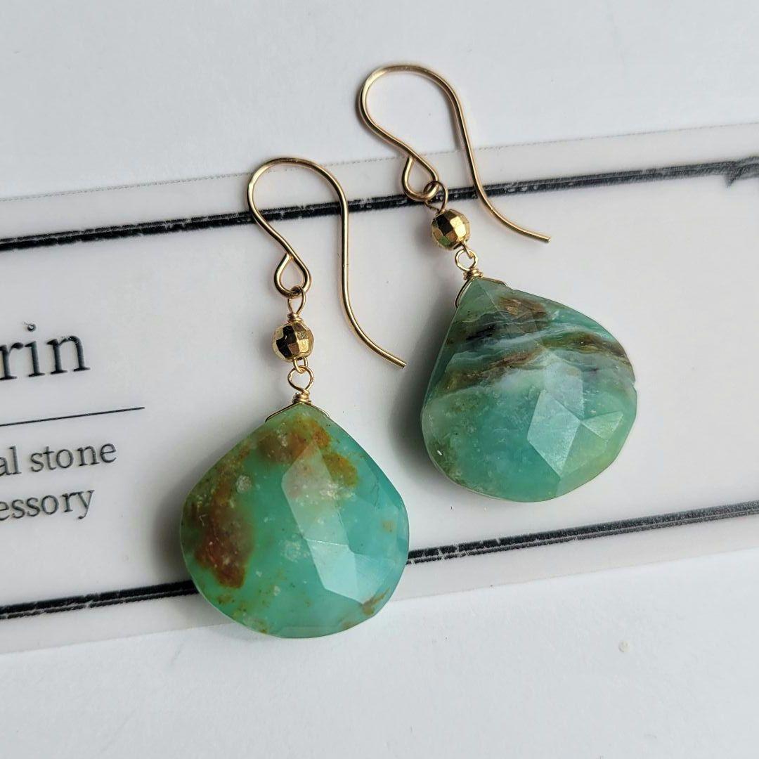 希少 大粒ペルーブルーオパール シンプルピアス