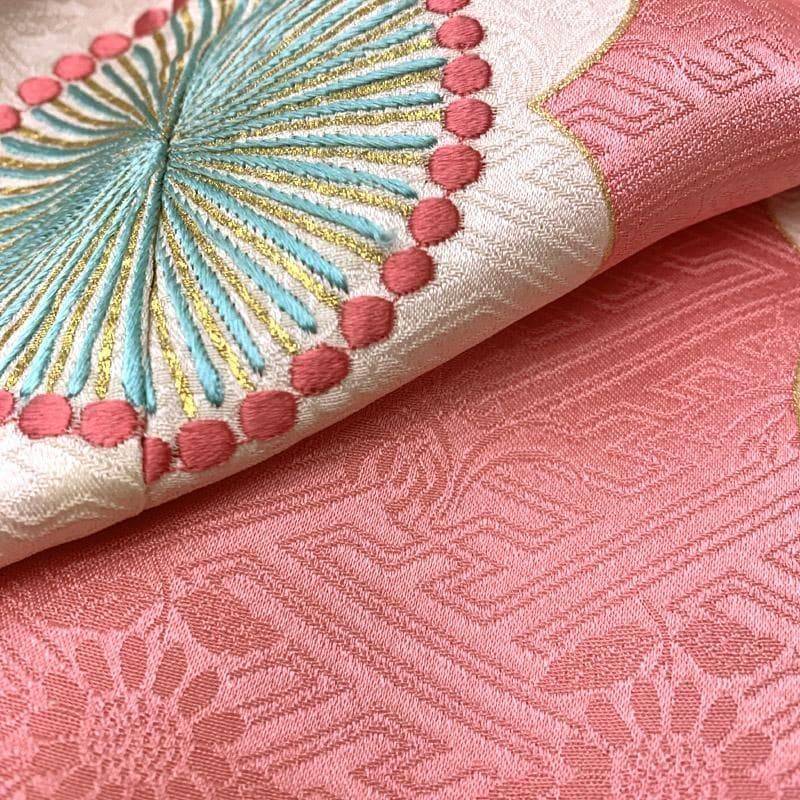 505ag35■七五三 千總 三歳 女児 着物&被布 刺繍 梅■美品