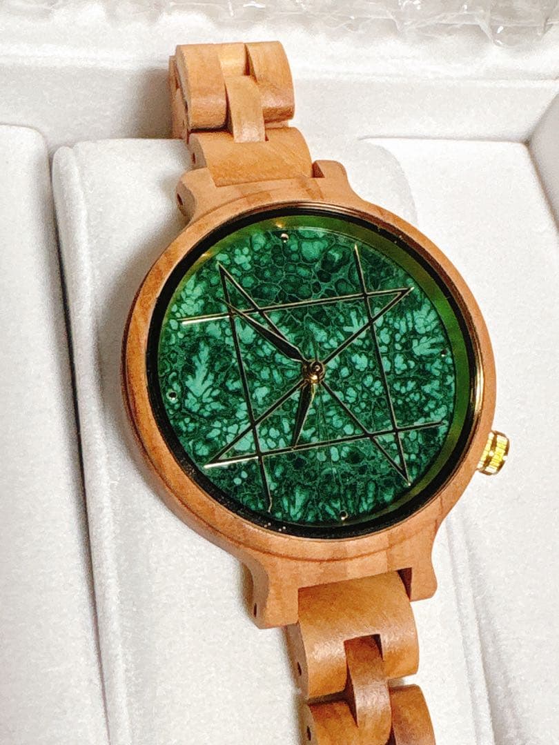 値下げ中　廃盤品　NOZ 腕時計　36mm