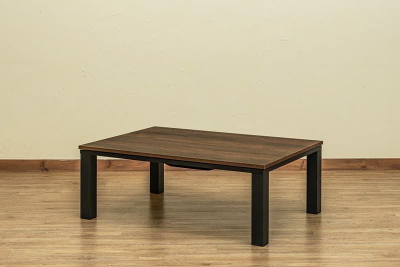 《新品・送料無料》NEW　Regalia　ヴィンテージ柄コタツ　105×75