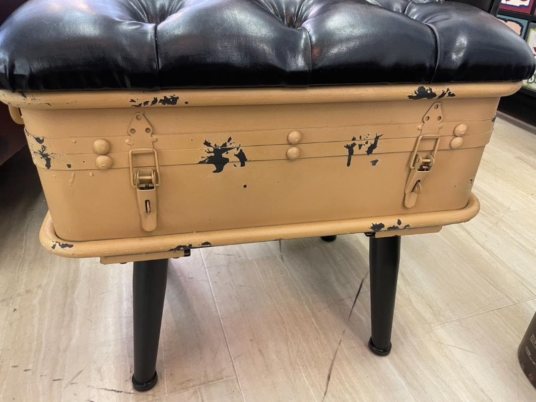 トランクベンチ　ソファ　インダストリアル　スチール　収納ボックス　イス　スツール