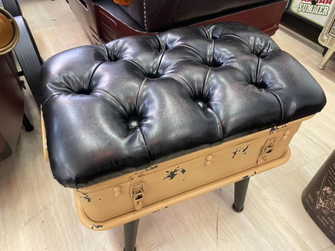 トランクベンチ　ソファ　インダストリアル　スチール　収納ボックス　イス　スツール