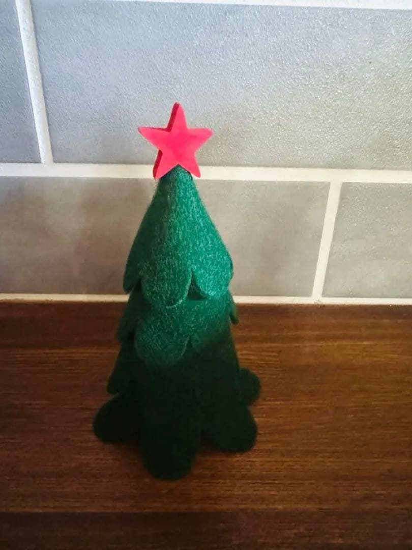 ノルディカニッセ　3点セット　サンタ　女の子　ツリー