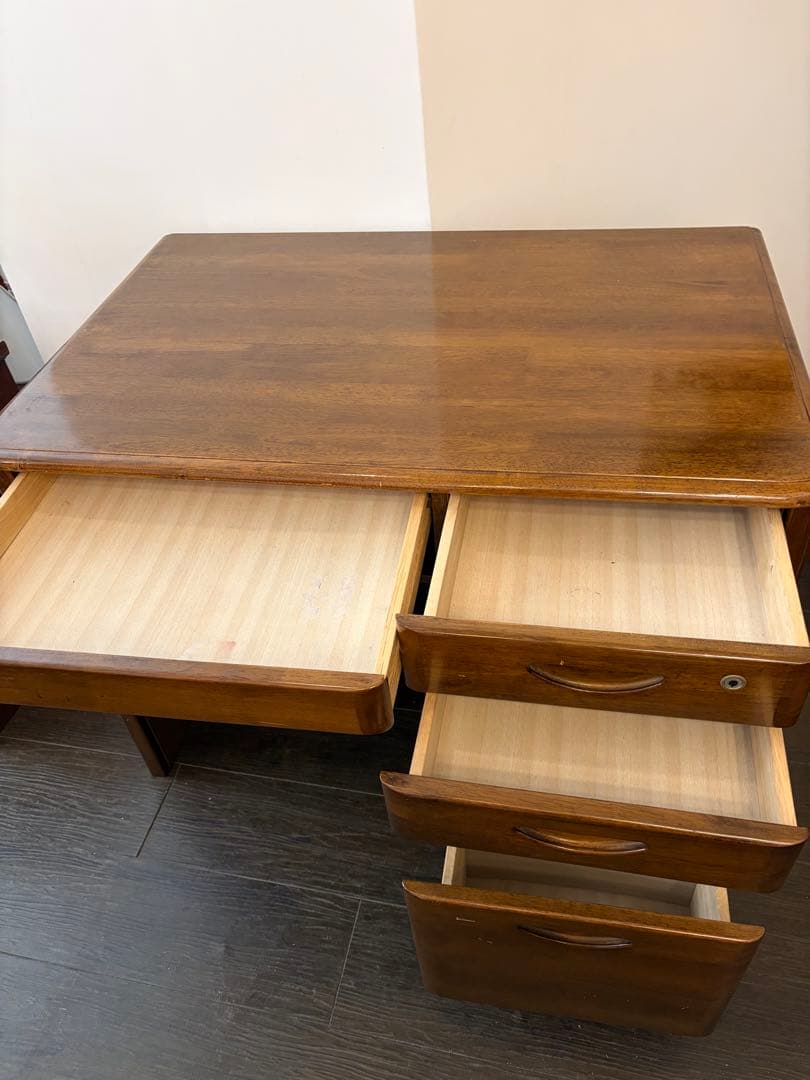 【引取限定】karimoku ヴィンテージ 学習机 無垢材　国産ヴィンテージ