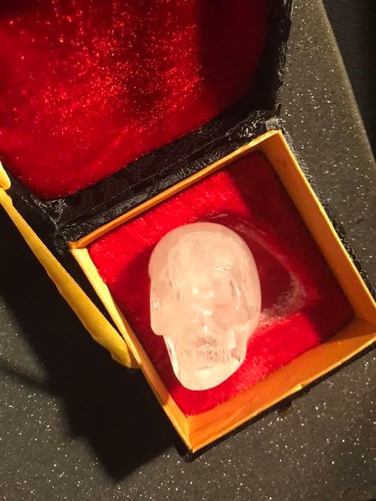 ハロウィン　Xマスにも　288g越えヒマラヤ産水晶の大振りskullハンドメイド
