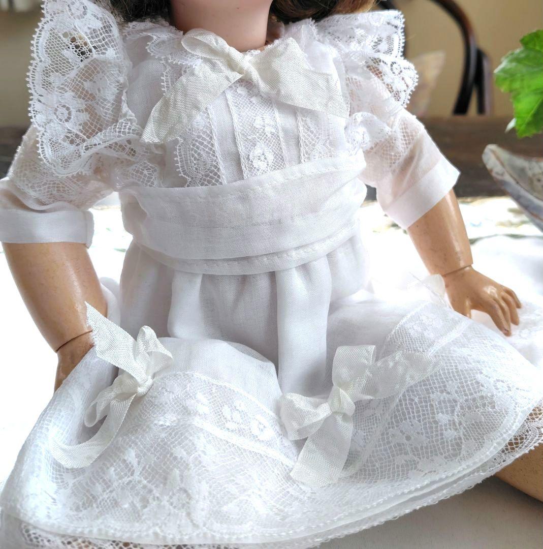 最終価格ホワイトのアンティークドールドレスとボネのセット