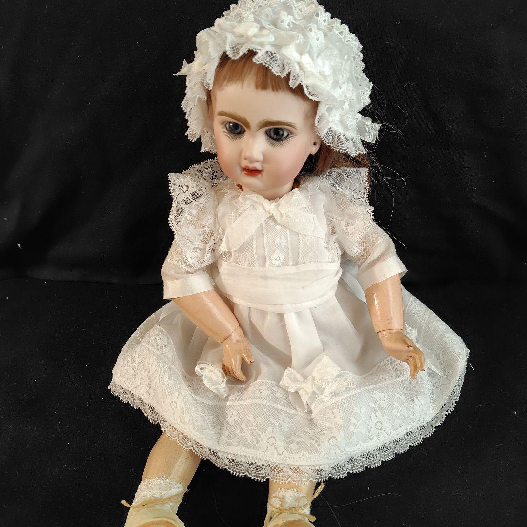 最終価格ホワイトのアンティークドールドレスとボネのセット
