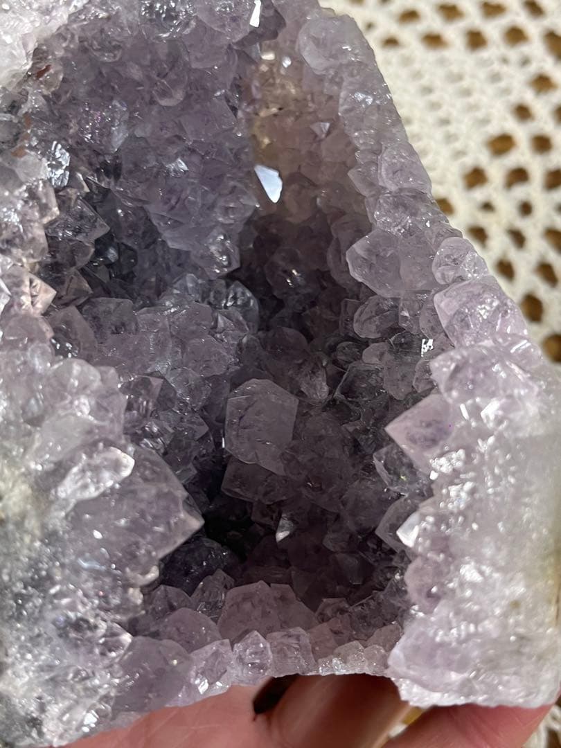 【天然石】③アメジストドーム　紫水晶 ラベンダー ジオード　原石　置物 台座付き