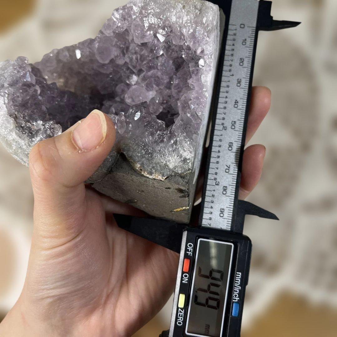 【天然石】③アメジストドーム　紫水晶 ラベンダー ジオード　原石　置物 台座付き