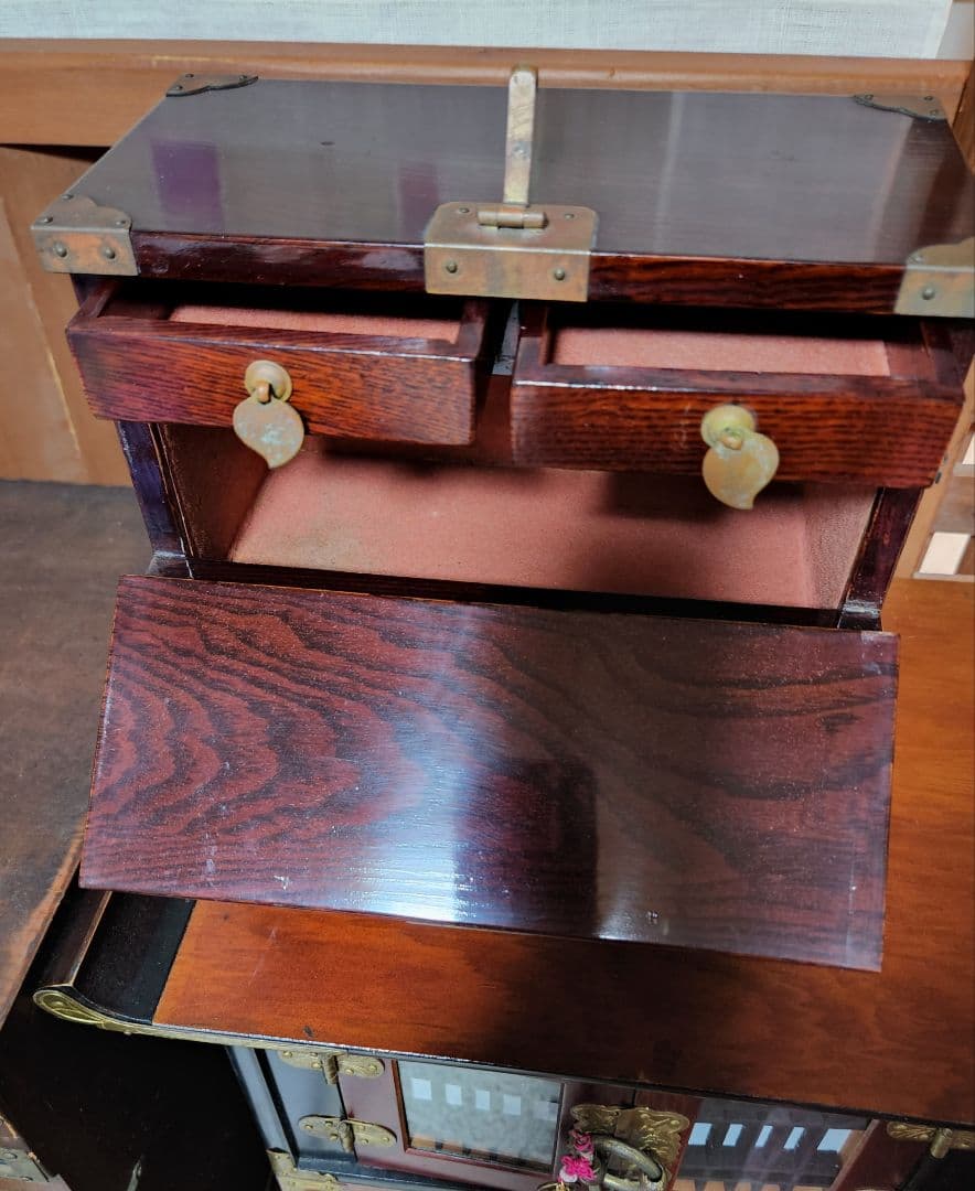 時代物　引出し付　極小タンス。小物入れ。