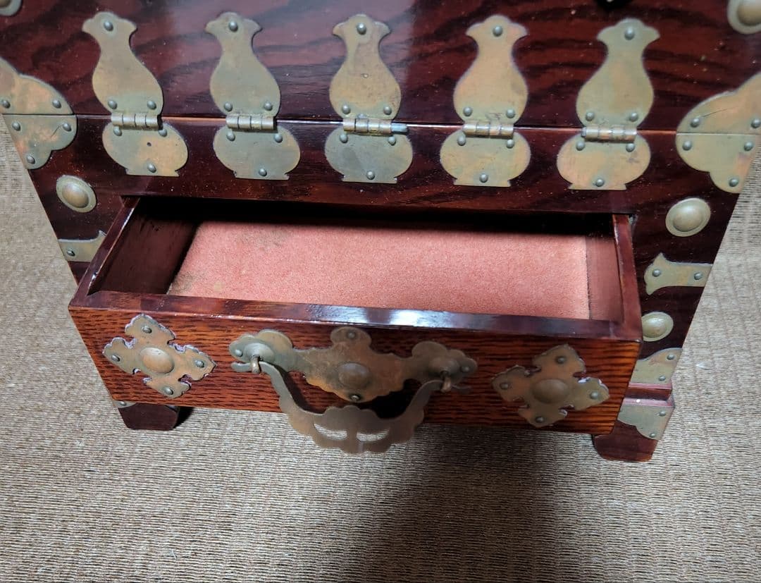 時代物　引出し付　極小タンス。小物入れ。