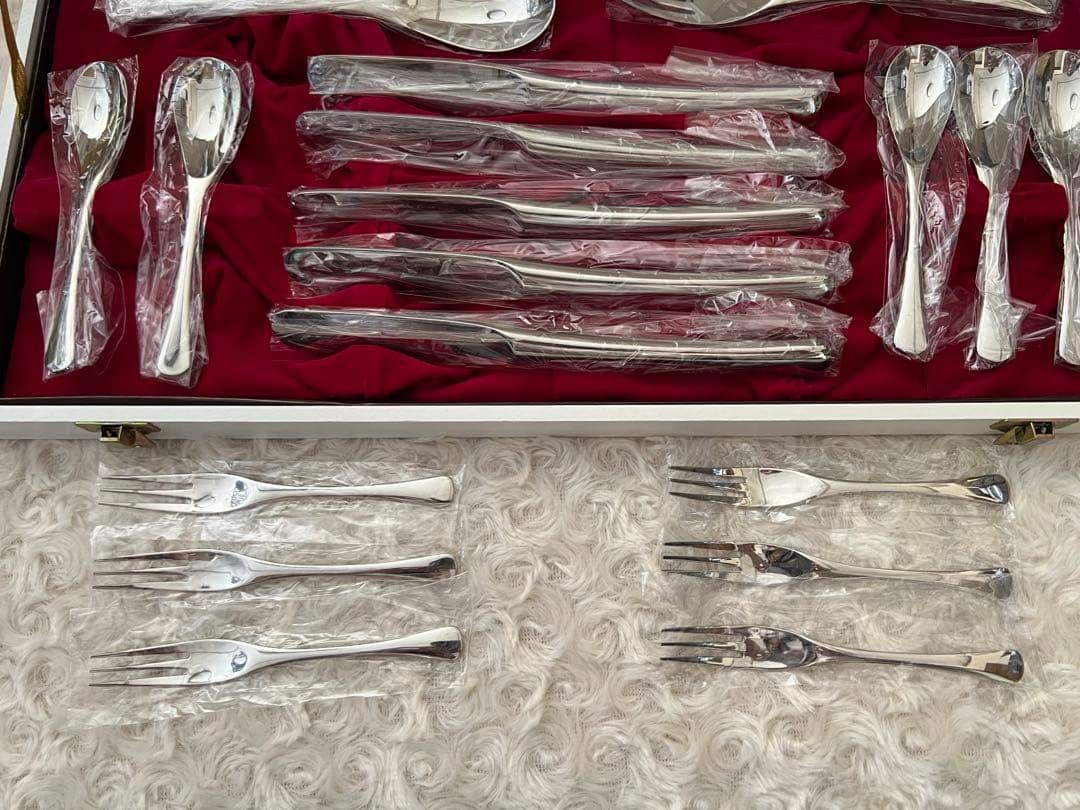 ノリタケ　カトラリーセット　エモーション　ディナーセット〈26本セット〉