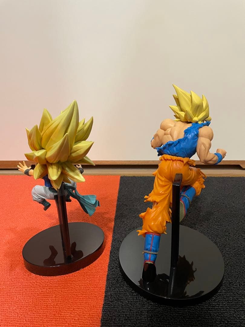 ジャンプ50周年 アニバーサリーフィギュア 孫悟空 一番くじ　ゴテンクス