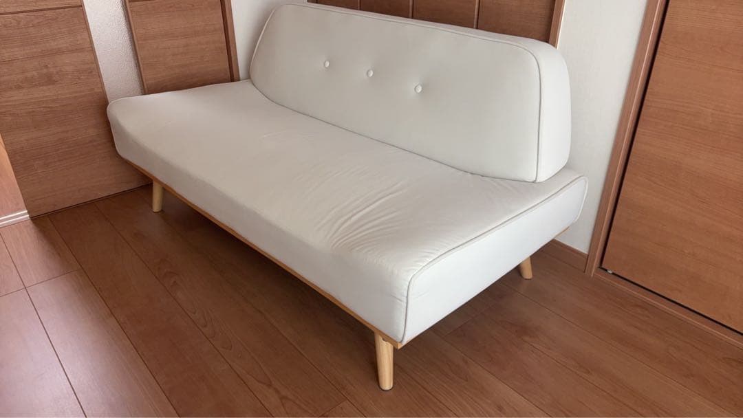 【備品】ホワイト合成皮革2人掛けソファ