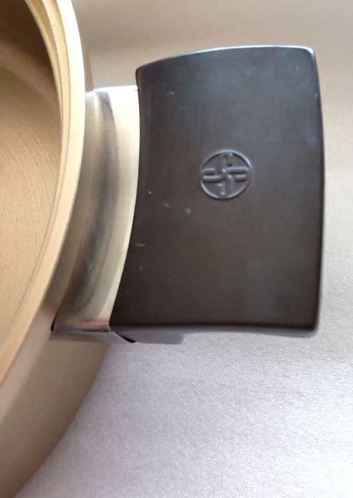 しばのキッチン両手鍋　最高級ゴールドシリーズ