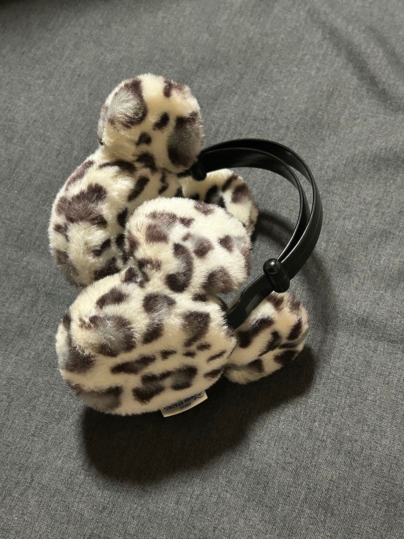 ディズニー ヒョウ柄 イヤーマフ - メルカリ