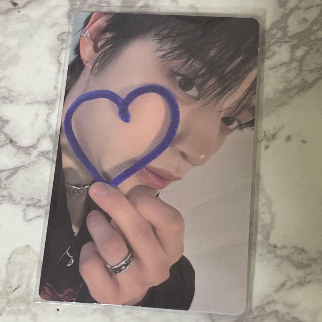 ジウン トレカ ゼベワン キーリングトレカ Never say never - メルカリ