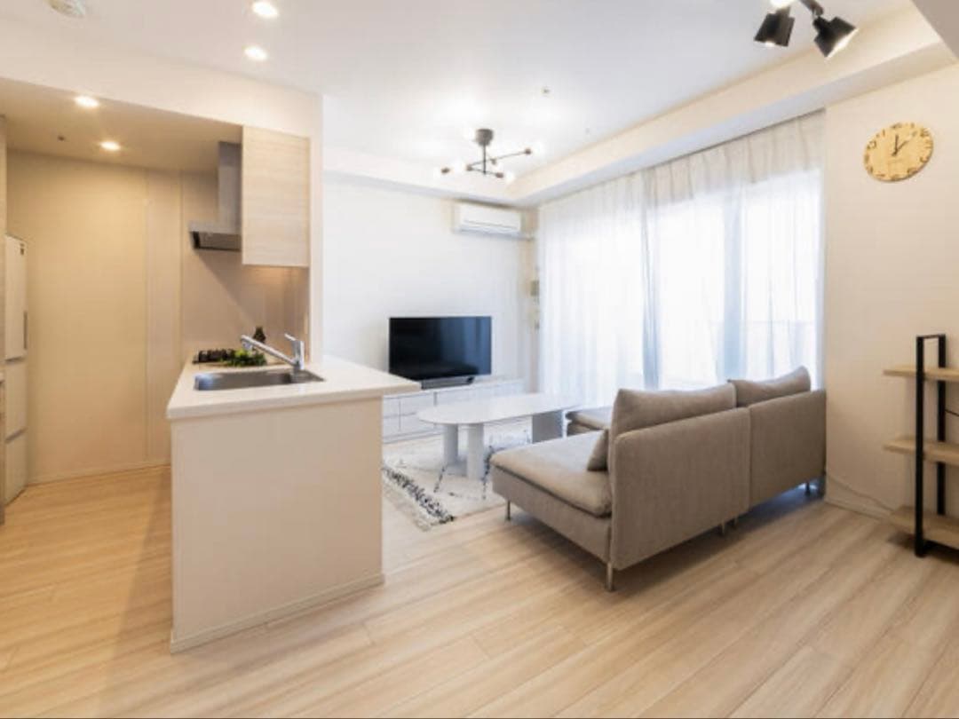 【海外輸入品】韓国風 オーバル型 ローテーブル