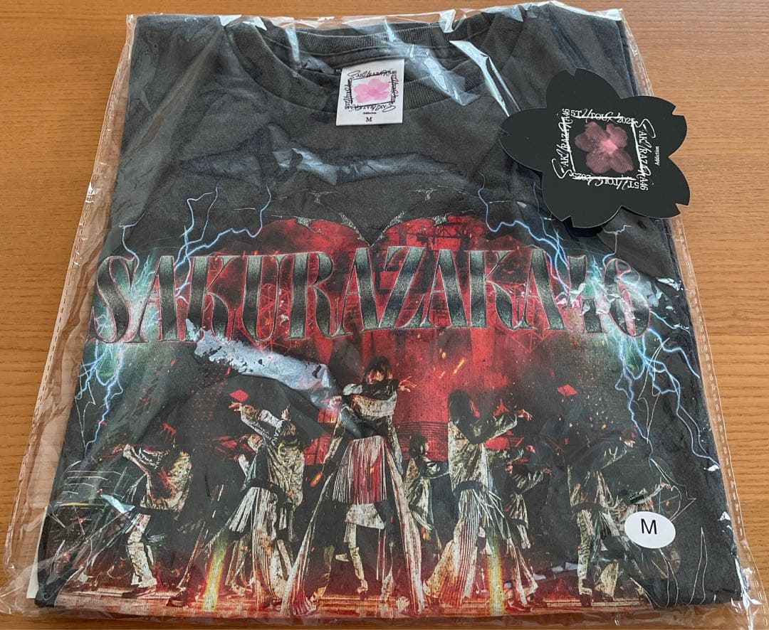 新品】櫻坂SAKURAZAKA46 ロックTシャツ Mサイズ - メルカリ