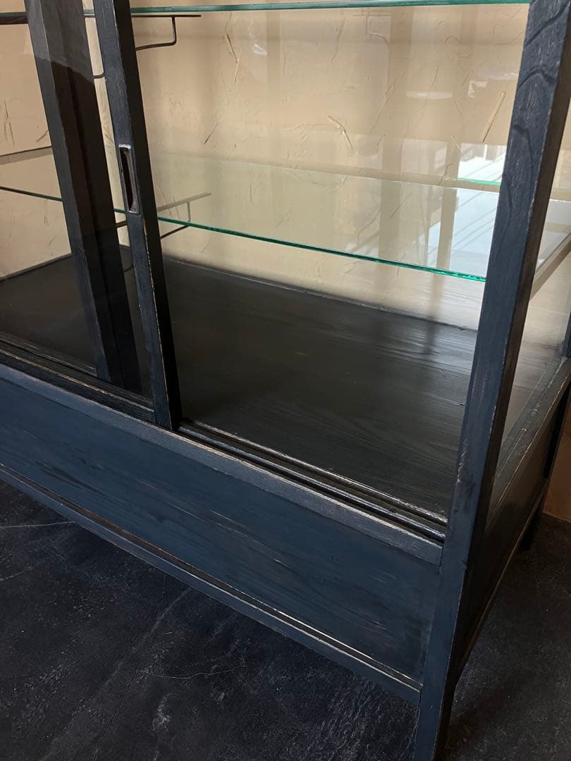 ショーケース 棚 ゆらゆらガラス　木製　古家具　アンティーク