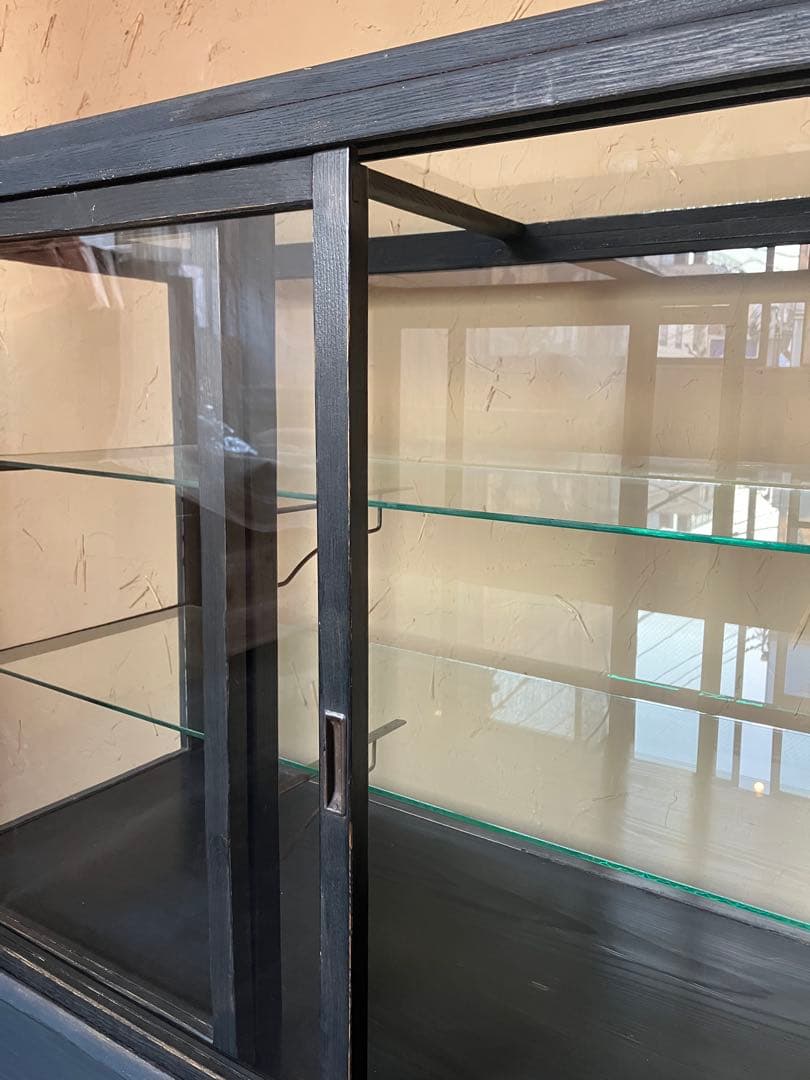 ショーケース 棚 ゆらゆらガラス　木製　古家具　アンティーク