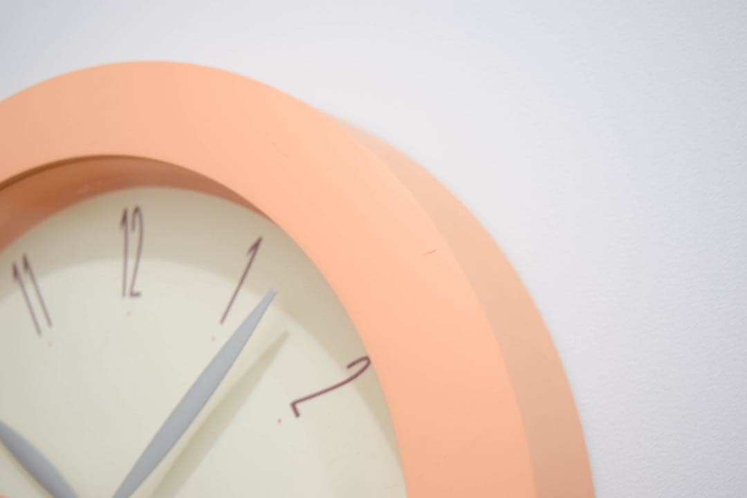 掛け時計 ポストモダン ミッドセンチュリー スペースエイジ lemnos