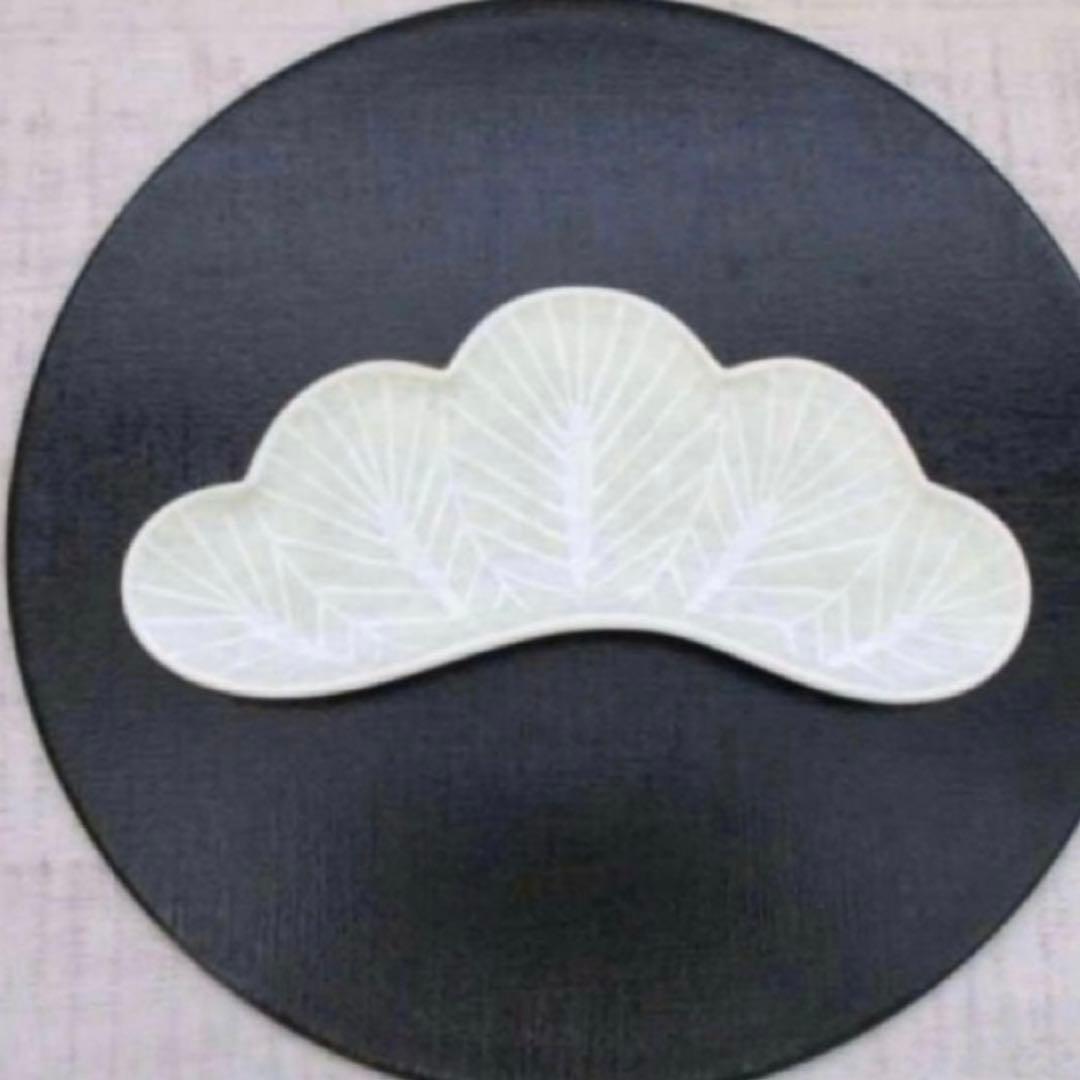 【新品】【大人気】有田焼幸楽窯　錦銀松葉形前菜皿３枚セット　縁起物