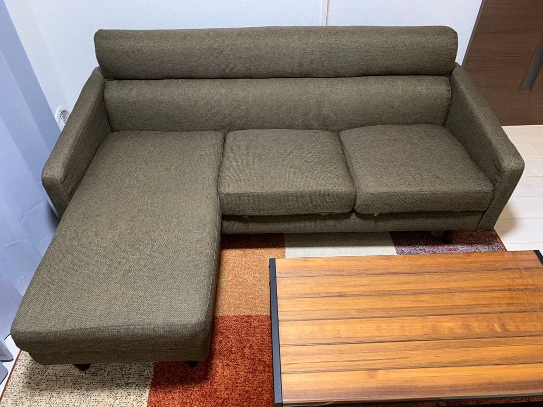 カウチソファ、スタンダード＋オットマンへの組み換え可能。モスグリーン。