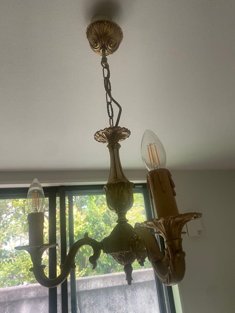‼️週末値下げ中‼️アンティーククラシックゴールドシャンデリア 3灯電球付き