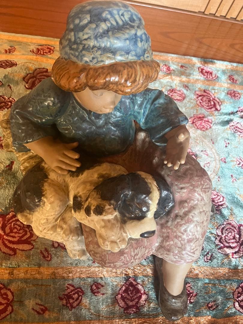 リアドロ　人形　子供と犬