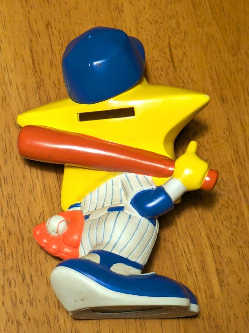 横浜DeNAベイスターズ キャラクター】ホッシーくん 貯金箱 - メルカリ