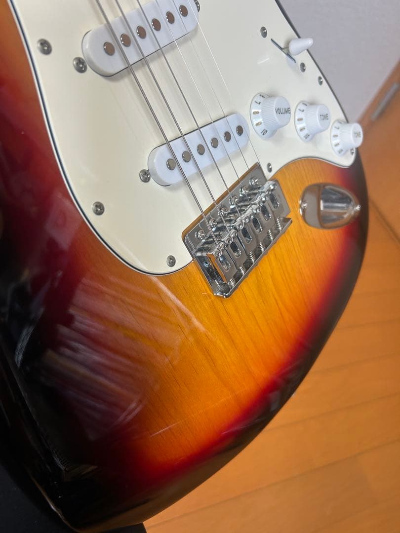 Mavis ストラトキャスタータイプ サンバースト 各部調整済み - メルカリ