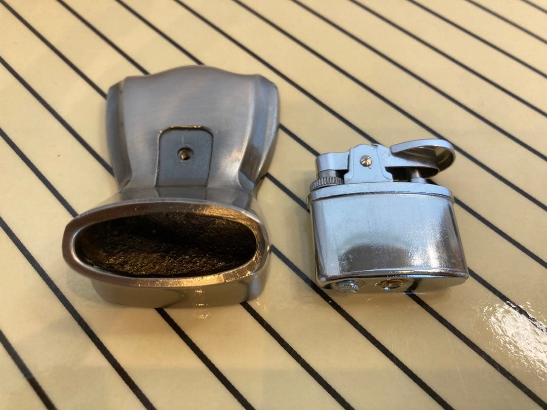 【希少品】飛行機（E2Cホークアイ）の卓上ライター