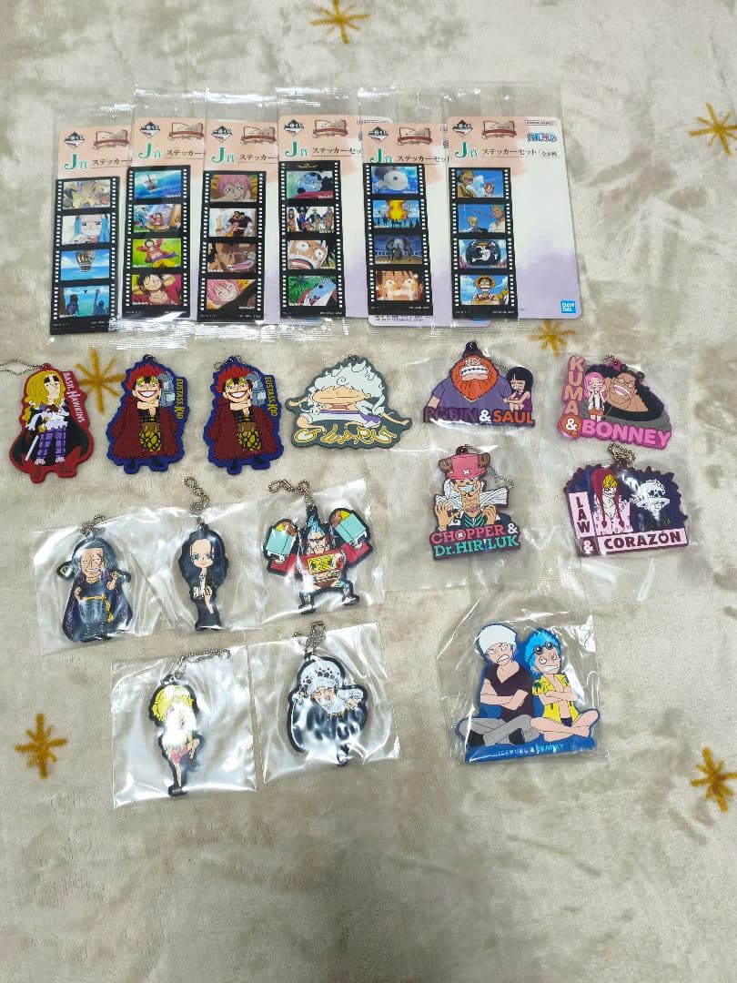 取引中 ONEPIECE グッズまとめ売り 約90点