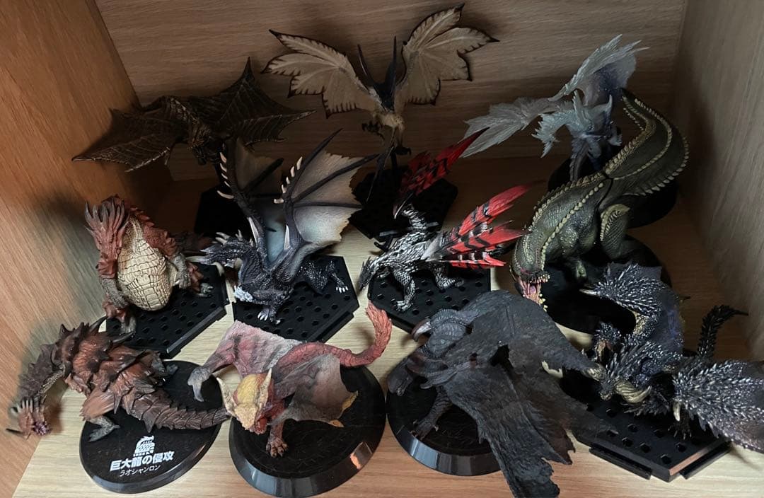 モンハン　フィギュア　多数