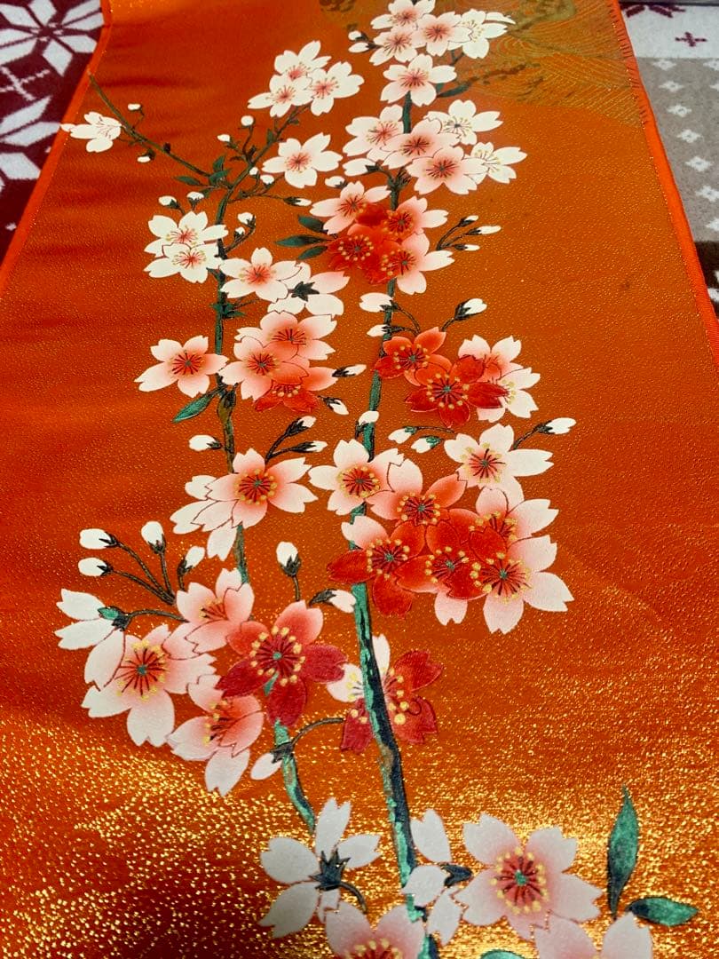 西陣織・豪華絢爛・婚礼打ち掛け衣装　切りばみ