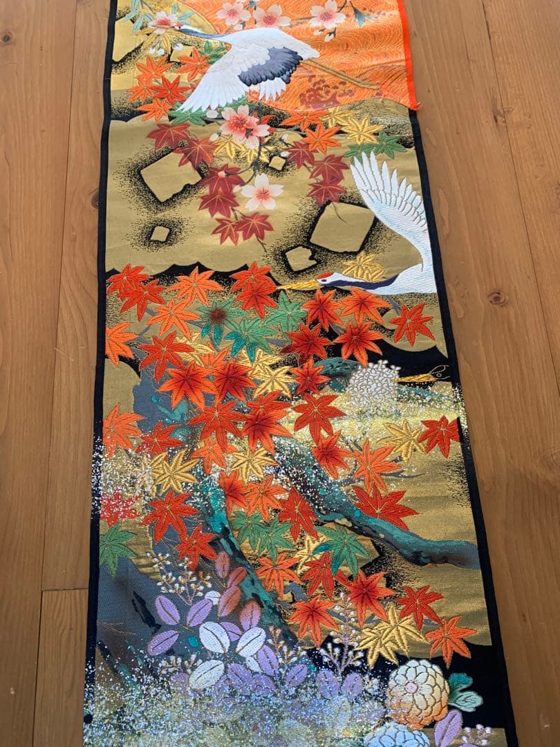 西陣織・豪華絢爛・婚礼打ち掛け衣装　切りばみ