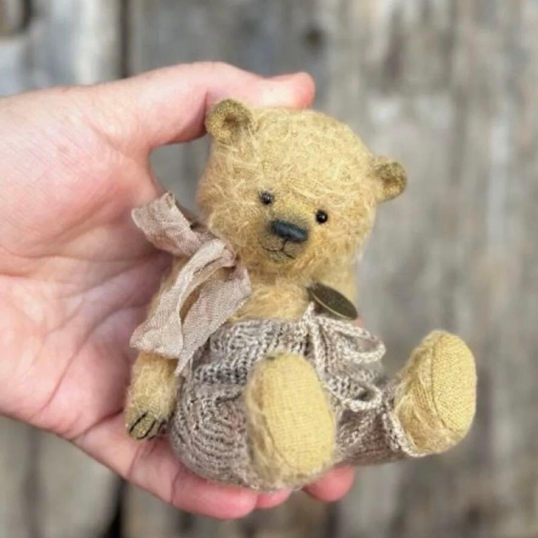 編み編みパンツの仔熊 テディベア アーティストベア 海外作家様 ハンドメイド