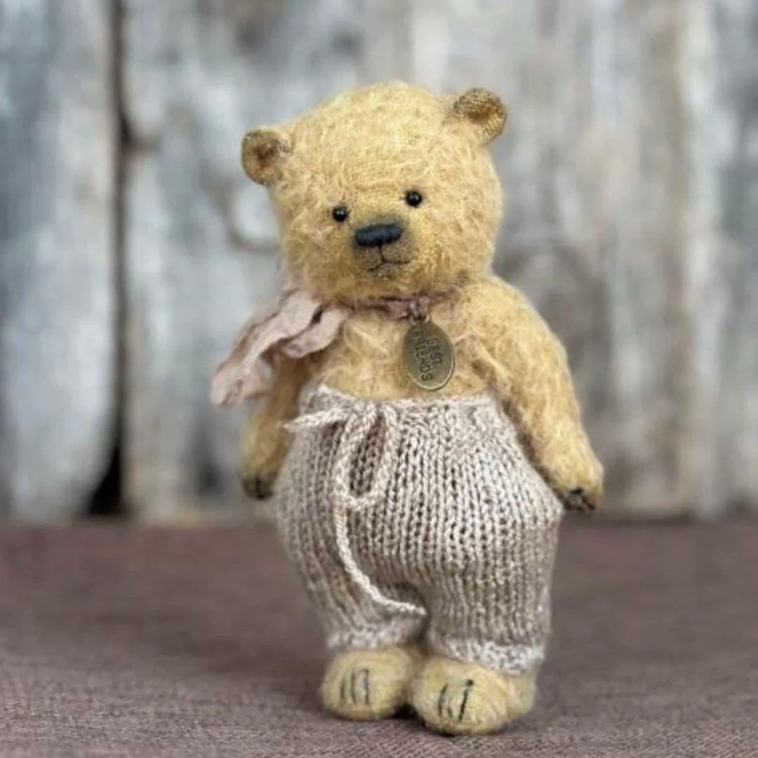 編み編みパンツの仔熊 テディベア アーティストベア 海外作家様 ハンドメイド