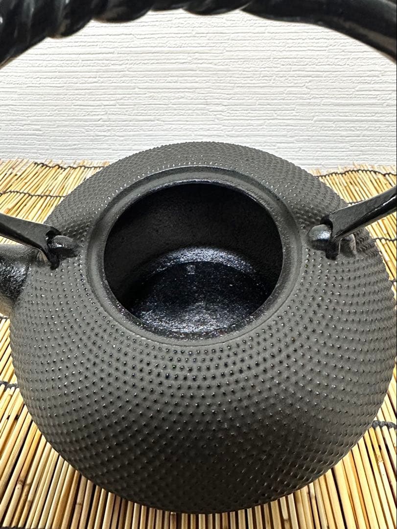 未使用品、供箱、栞、取説付 南部名工金秀 及春鋳造捻鉉算盤形アラレ