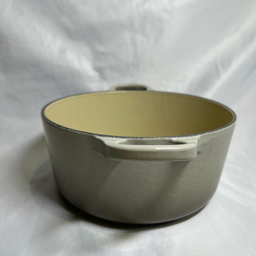 Le Creuset（ル・クルーゼ） 18cm グレージュ