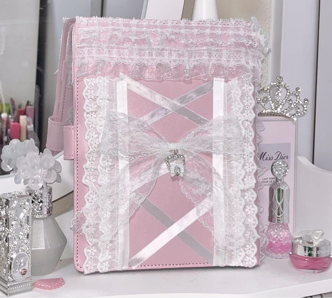 マカロンバインダー A5 バインダーデコ レース ピンク - メルカリ