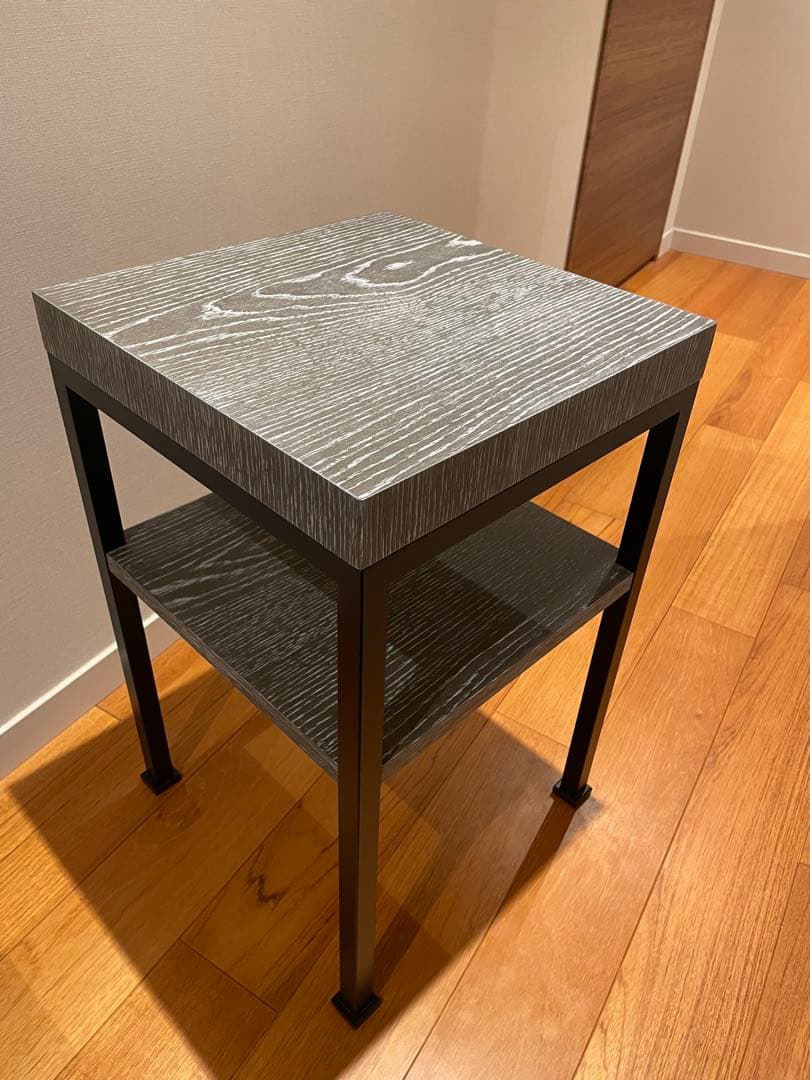 シモンズ　ナイトテーブル