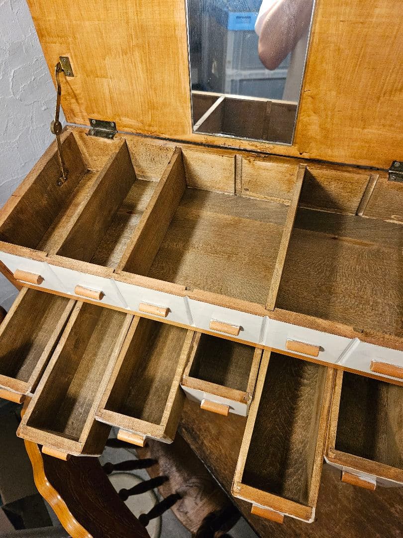 引き出し　多段　ラック　棚　たくさん　木製　収納　昭和レトロ　アンティーク